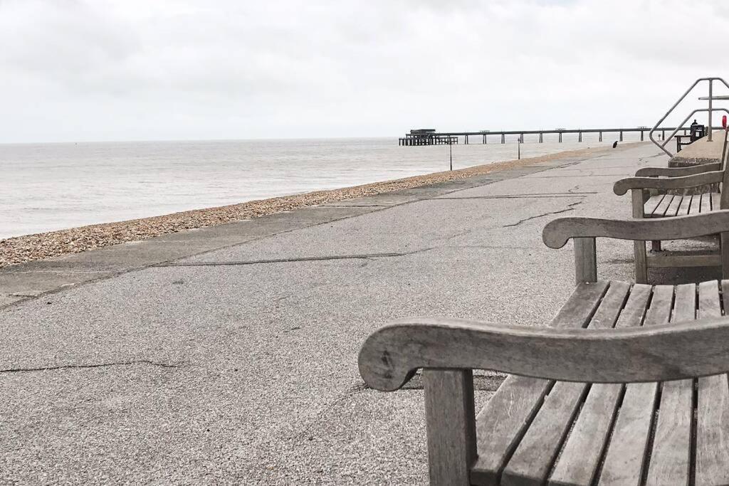 Seabeach Snug Deal Kültér fotó